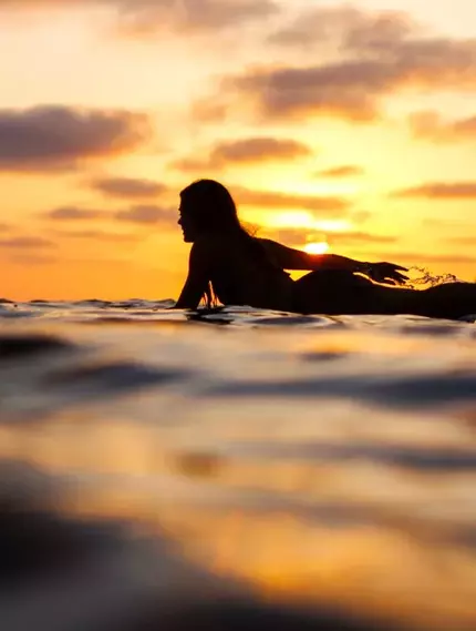 Surf Package: experience the best surfing spots in the region.